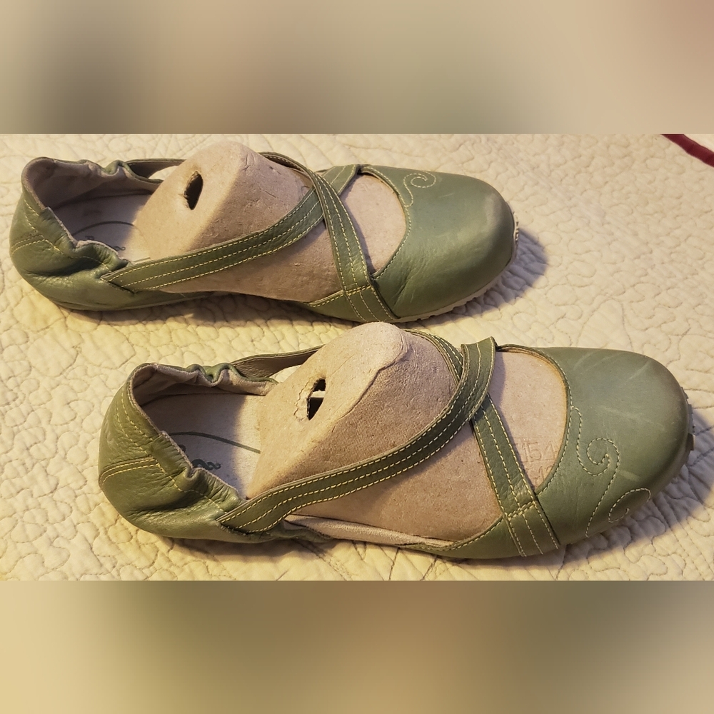 Ahnu Light Olive Green Mary Jane Flats